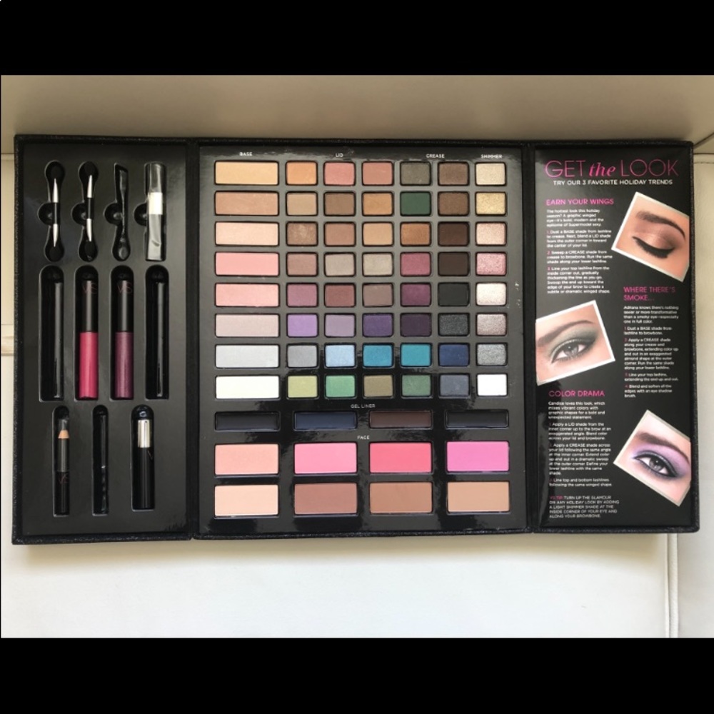 Victoria Secret Make Up Kit